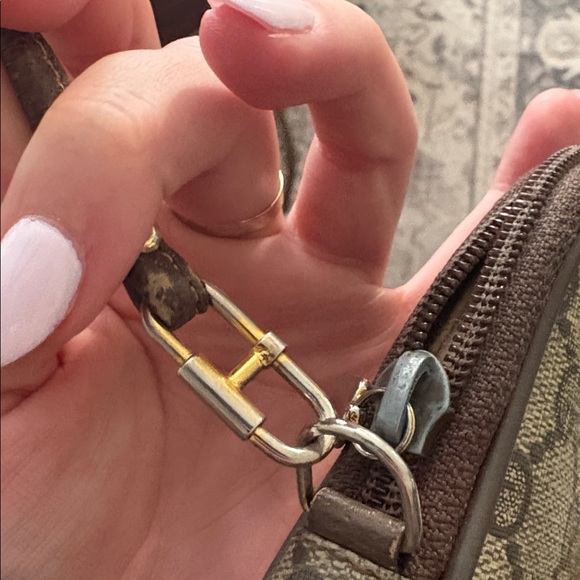 Gucci Beige and Brown Shoulder Bag - Picture 6 of 7